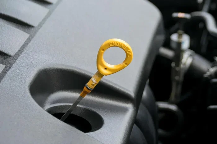 what does it mean if you have no oil in your car engine