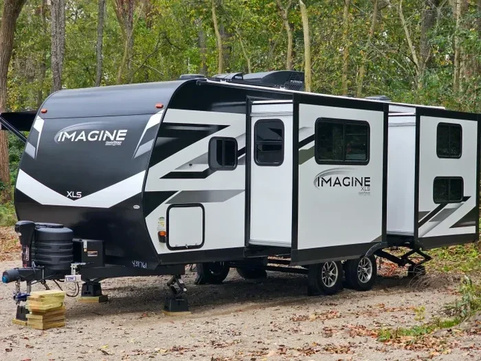 Pros and Cons of Imagine Travel Trailers Reviews