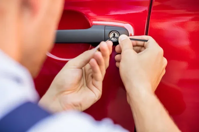 How to Get a New Key for 2010 Dodge Charger Locked Inside