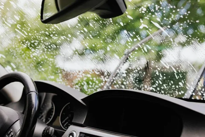 Best Homemade Windshield Cleaner Recipe That Actually Works